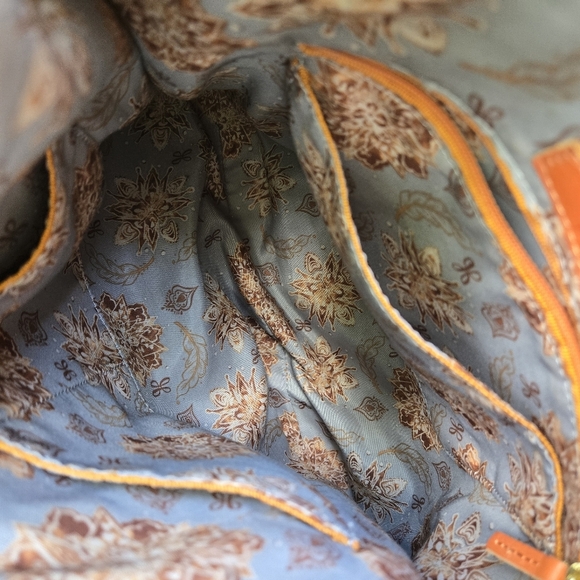 Hobo Marley Green Suede Shoulder Bag - Picture 7 of 11